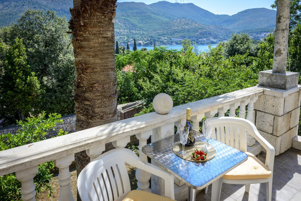 Two Palms Villa Затон Екстериор снимка