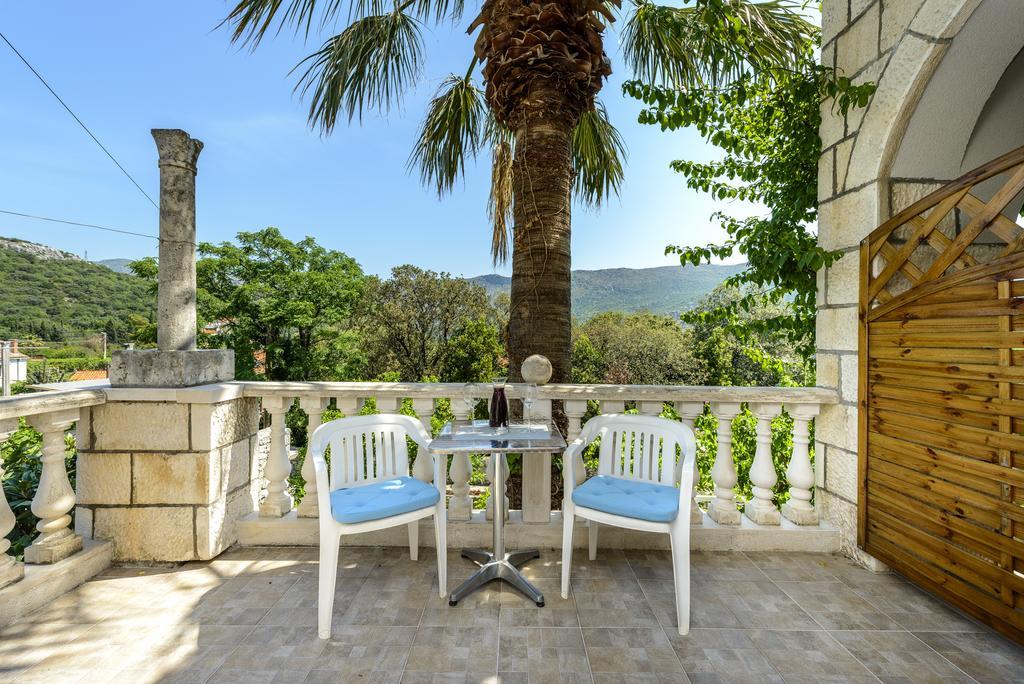 Two Palms Villa Затон Екстериор снимка