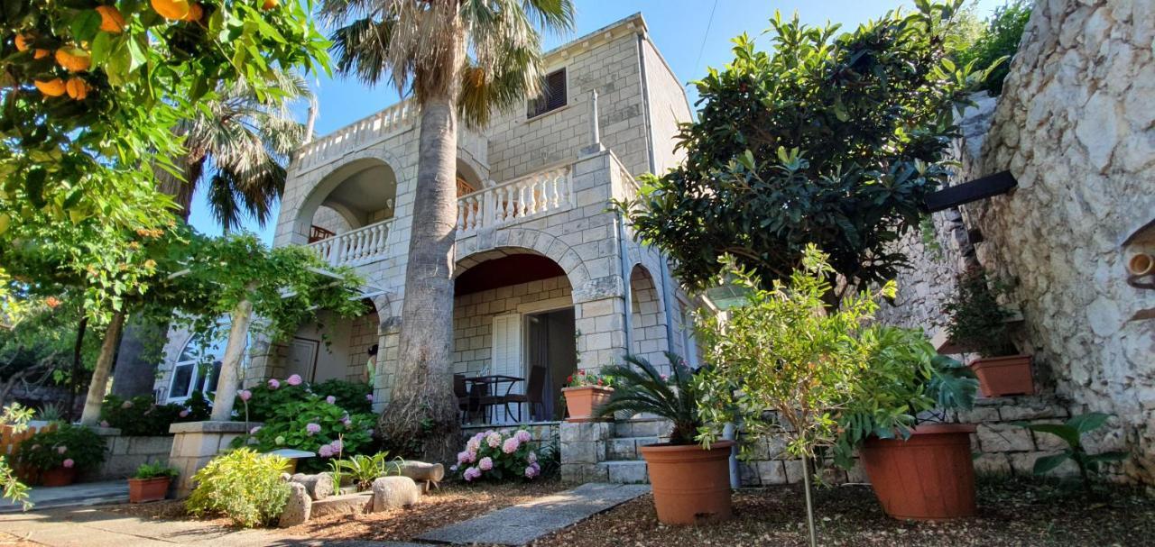 Two Palms Villa Затон Екстериор снимка