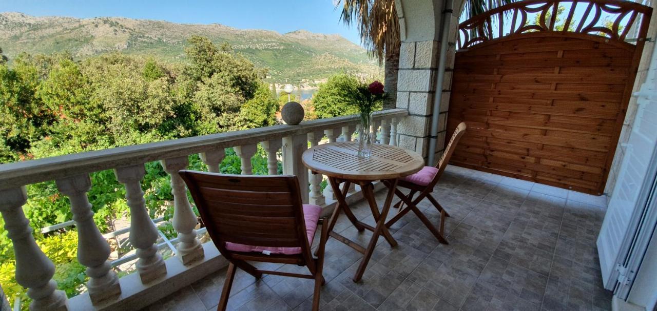Two Palms Villa Затон Екстериор снимка
